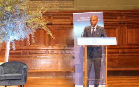 Le colloque de l’Académie des Sciences d’Outre-Mer du 26 mai 2023 sur le thème « Cent ans de passion et au-delà pour l’outre-mer » vise à « réinventer la relation entre l’Afrique et ses diasporas de la France d’Outre-Mer dans le contexte du renouveau du panafricanisme ».