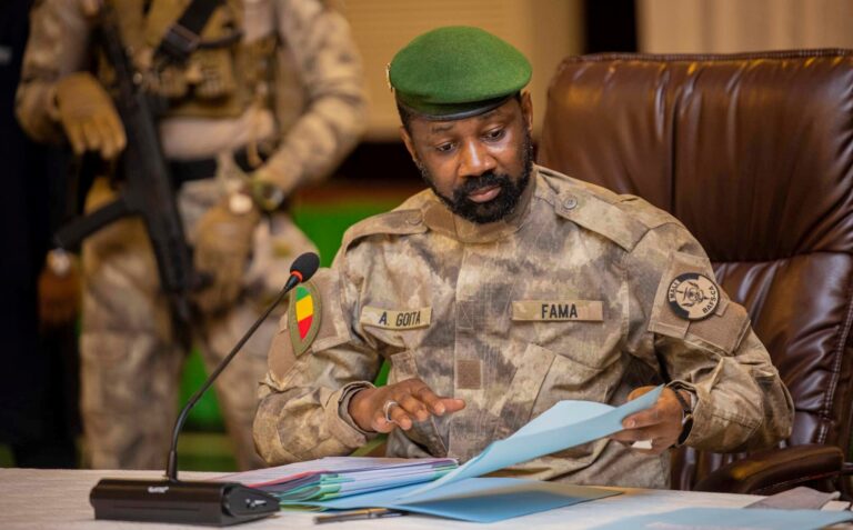 Après examen des points inscrits à l’ordre du jour, le Conseil a adopté des projets de texte, procédé à des nominations et entendu des communications