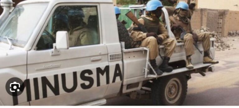 Cependant, un point de divergence majeur est apparu entre l'ONU et le Mali concernant la durée du délai de retrait de la MINUSMA. Alors que l'Organisation des Nations Unies propose un délai de six mois pour le départ complet de la mission, le Mali maintient sa position en insistant sur une période de trois mois seulement.