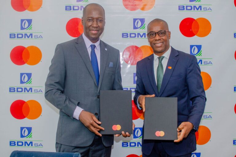 Dans un communiqué officiel, le groupe bancaire BDM-SA et Mastercard ont confirmé leur partenariat visant à introduire trois nouveaux programmes de cartes prépayées et d'autres actifs numériques. La BDM, premier groupe bancaire malien présent dans plusieurs pays de la région, dont la France, l'Espagne, la Guinée-Bissau, le Burkina Faso, la Côte d'Ivoire, le Sénégal et le Togo, cherche à maintenir son leadership dans le paysage économique et bancaire de l'espace UEMOA. Elle entend répondre aux attentes de ses clients en améliorant continuellement la qualité de ses services et en proposant de nouvelles solutions.