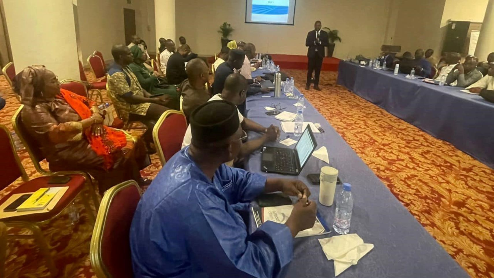 En résumé, cette première revue de direction de la CANAM a été l'occasion de passer en revue l'état du système de management de qualité, de discuter des performances, des besoins et des opportunités d'amélioration, et de prendre des décisions en vue d'améliorer continuellement le fonctionnement de l'organisation.