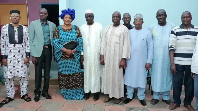 Une nouvelle épreuve frappe durement le collectif de l'Appel du 20 février pour sauver le Mali dans sa lutte pour restaurer l'ordre constitutionnel. À peine remis de la crise des résultats du vote sur la nouvelle constitution, le collectif a également été témoin, le mardi 29 août dernier, des décisions disciplinaires prises par le Conseil Supérieur de la Magistrature à l'encontre de son coordinateur, Mohamed Chérif Koné.