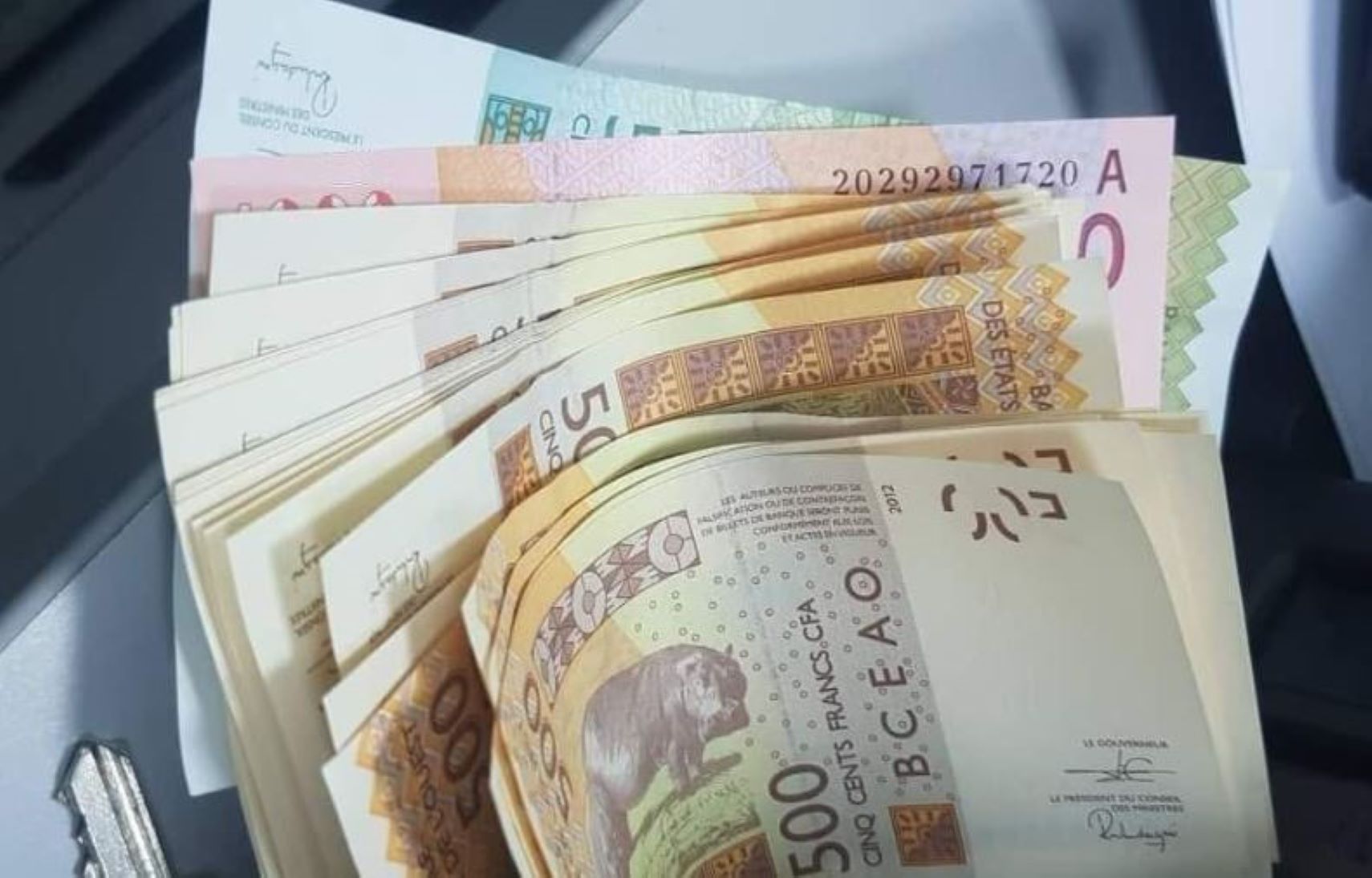 Ce projet de loi de Finances 2024 est le septième budget élaboré sous le mode programme depuis 2018, marquant ainsi une continuité dans l'approche budgétaire du pays.