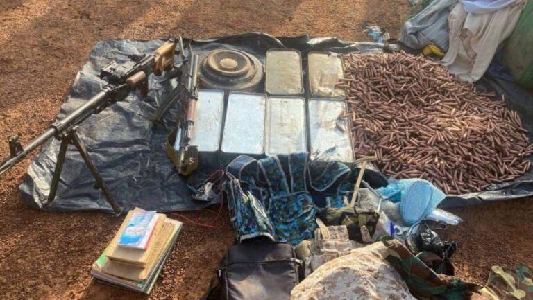 Le bilan cumulé provisoire des opérations des Forces Armées Maliennes (FAMa) contre les attaques terroristes à Bourem, le mardi 12 septembre 2023, fait état de 10 morts et 13 blessés côté amis et 46 terroristes neutralisés identifiés dont 03 responsables à Bourem et alentours, plus de 20 pick-up détruits y compris ceux équipés d'armes.