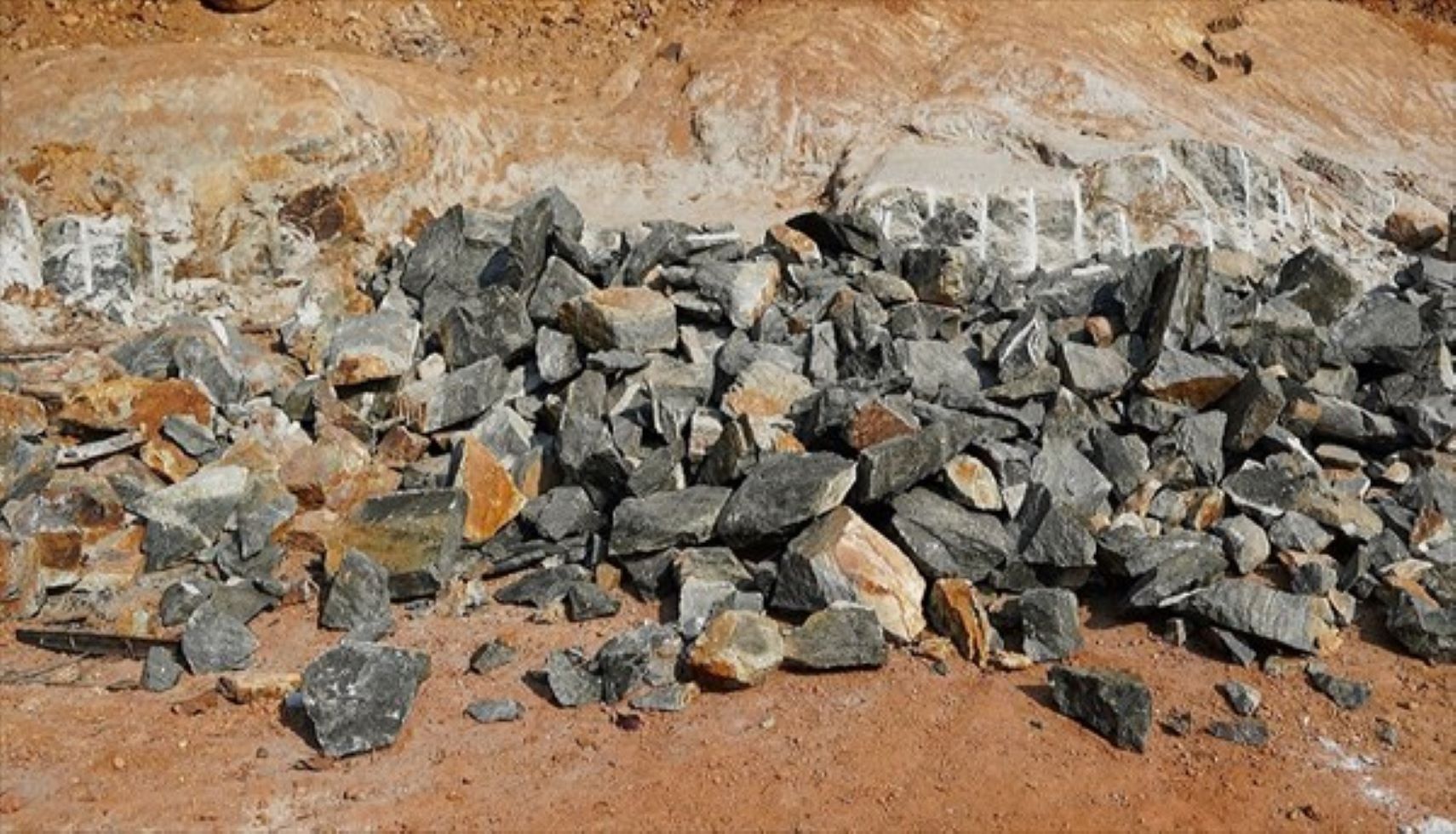 Pour augmenter les revenus de sa mine, le Mali a décidé de suspendre les exportations de lithium jusqu'à nouvel ordre afin de commencer à ravitailler les autres pays en minerai sous forme concentrée dès 2024, ce qui serait beaucoup plus rentable.