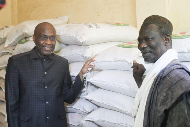 À l’indifférence des railleries des affidés du régime, au crochet de la perpétuation du statu quo, l’ancien Premier ministre Moussa Mara et son parti, ont, durant cette période de transition, multiplié les actions concrètes au profit des populations à travers le pays. Objectif, atténuer leur souffrance, le temps que le pays reparte sur de bonnes bases.