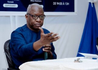 Dans une sortie sur son compte X (ex-tweeter), Maître Mamadou Ismaïla Konaté, ancien ministre de la Justice et des Droits de l’Homme, Garde des Sceaux, réagit à ce que les autorités de la Transition qualifie de « prise en otage » de la Base de données du Recensement Administratif à Vocation d’état civil (RAVEC) par la société française IDEMIA.