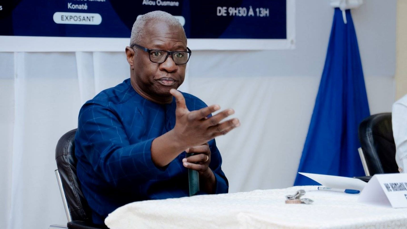 Dans une sortie sur son compte X (ex-tweeter), Maître Mamadou Ismaïla Konaté, ancien ministre de la Justice et des Droits de l’Homme, Garde des Sceaux, réagit à ce que les autorités de la Transition qualifie de « prise en otage » de la Base de données du Recensement Administratif à Vocation d’état civil (RAVEC) par la société française IDEMIA.