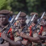 Les travaux de cette session se feront en deux phases dont la relecture des textes de la Fonction militaire qui consacre le Décret n° 2029-0349/P-RM du 29 mai fixant l’organisation du Conseil supérieur de la Fonction Militaire et la Décision n° 2019-670/MDAC-SG du 17 septembre 2019 portant répartition des quotas du Conseil supérieur de la Fonction militaire par Armées, Direction et Services formant le corps.