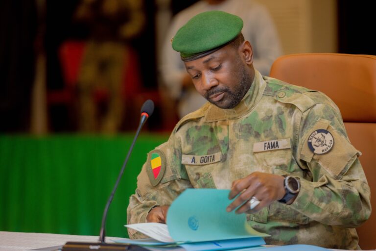 Après examen des points inscrits à l’ordre du jour, le Conseil a adopté des projets de texte et entendu des communications.