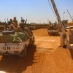 Alors que La MINUSMA annonce avoir « mis fin à sa présence dans la région de Kidal », le mardi 31 octobre 2023, « suite au départ des derniers membres de son personnel par avion et par convoi terrestre », la réaction des Forces Armées Maliennes (FAMA) ne s’est pas fait attendre : « Ce retrait n'a point fait l'objet de rétrocession aux FAMA, comme stipulé dans le calendrier d'occupation des emprises Minusma par les FAMA ».