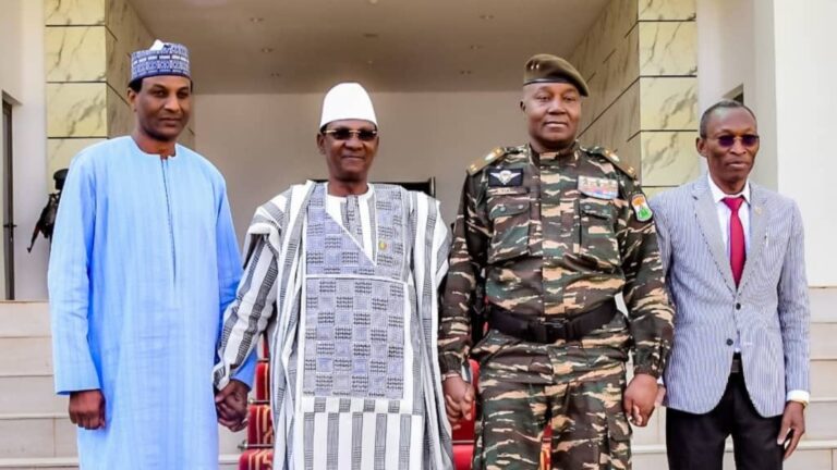 La conférence de presse conjointe des Premiers ministres a mis en lumière les engagements forts en faveur de la stabilité, de la sécurité et du développement dans la région.