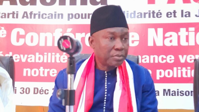 « Les Maliens veulent des femmes et des hommes politiques engagés pour une démocratie vraie et des pratiques transparentes », gages de stabilité et de sécurité. C’est pour cette raison que l’ADEMA appelle au rassemblement « dans le cadre d'une vaste alliance politique et électorale bâtie autour d'une nouvelle offre politique fondée sur la redevabilité et la gouvernance vertueuse ».