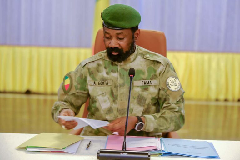 L’Association dénommée « Coordination des Mouvements, Associations et Sympathisants de l’Imam Mahmoud Dicko », en abrégé (CMAS), est une association de droit malien créée suivant le récépissé de déclaration d’association n°0035/MATD-DGAT du 05 décembre 2019. Depuis un certain temps elle s’adonne à des activités contraires à ses objectifs et à son statut.