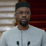 Son ascension politique a débuté en tant que député à l'Assemblée nationale, où il a siégé de 2017 à 2022. Cependant, c'est son rôle de maire de la ville de Ziguinchor, assumé depuis 2022, qui a renforcé sa notoriété. En parallèle, Sonko a dirigé le parti Patriotes Africains du Sénégal pour le Travail, l'Éthique et la Fraternité (PASTEF), une organisation qui a pris fin en juillet 2023.