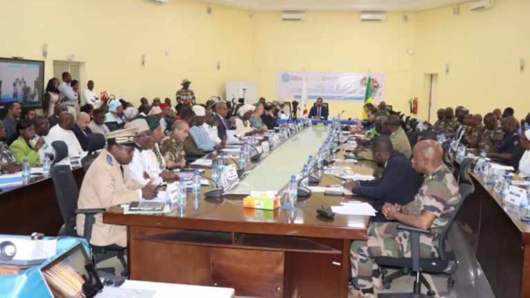 Le thème de cette année, « Vers la paix durable : quelles actions de l’Union Africaine pour la Sécurité, le Genre et le Développement Durable en Afrique ? », promet des échanges fructueux et des débats enrichissants.