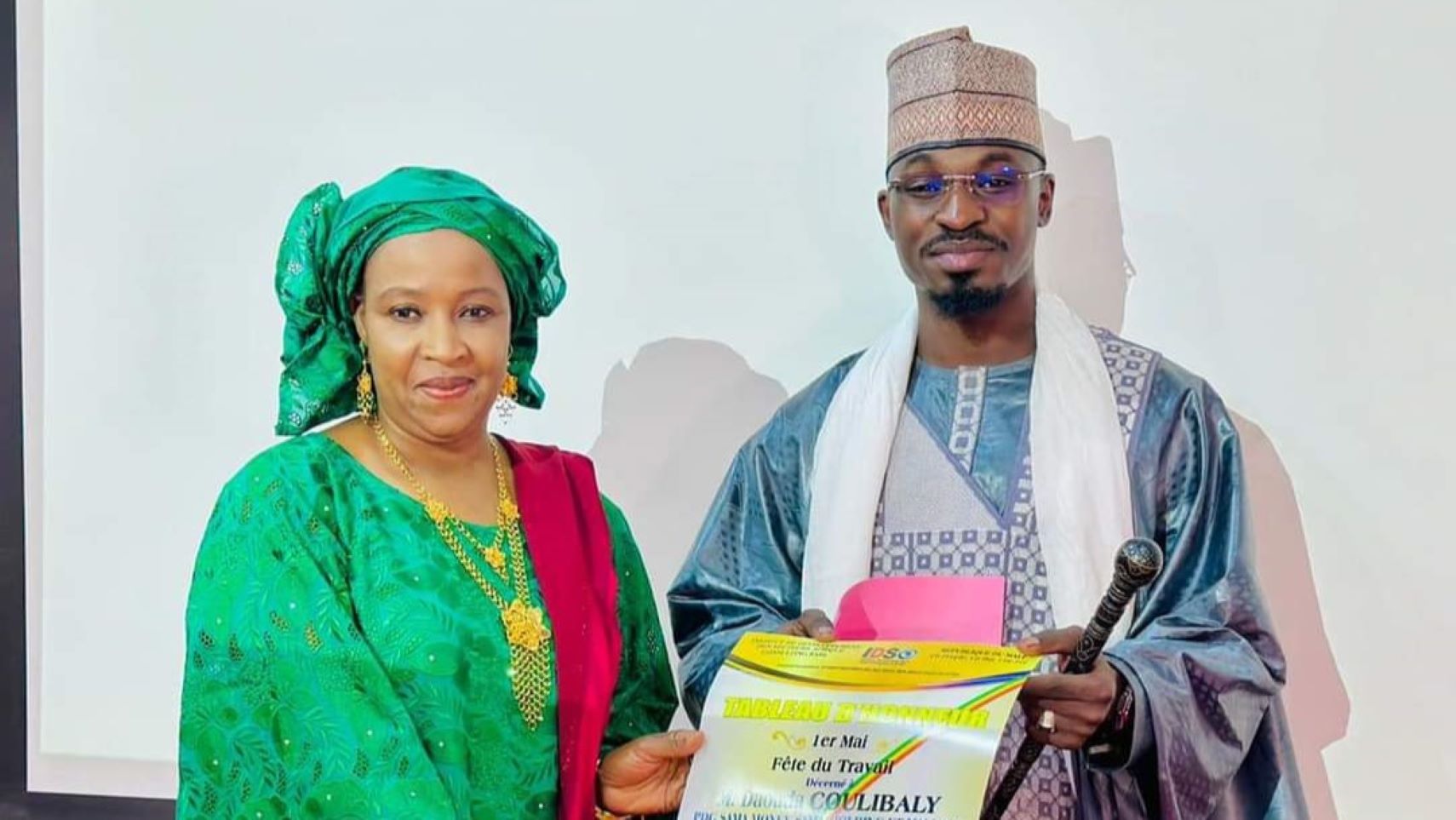 L'objectif de Placée sous la présidence du Ministre du travail et de la fonction publique, représenté par son secrétaire général, Mamadou Konta, la 1ère édition de cette cérémonie a vu honoré d'éminente personnalités de différentes couches socioprofessionnelles du monde de travail. Elle avait pour thème : « La reconnaissance du mérite », qui traduit parfaitement la vision du gouvernement et soutenu par le Président de la Transition.