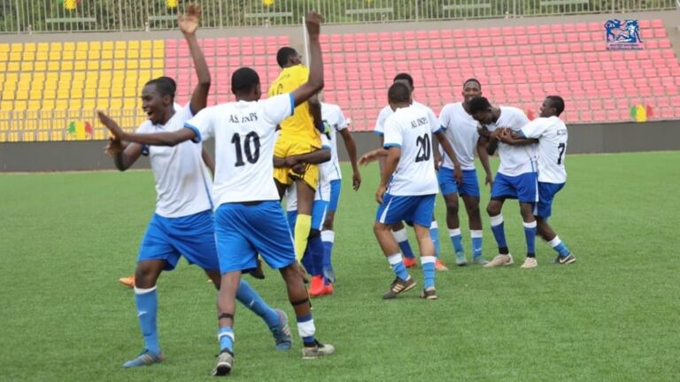Après le temps réglementaire du match soldé par un score nul partout, les deux équipes se sont affrontées au cours d’une séance de tirs au but. L’équipe INPS, a enfin remporté le duel avec un score de 3 buts à 1.