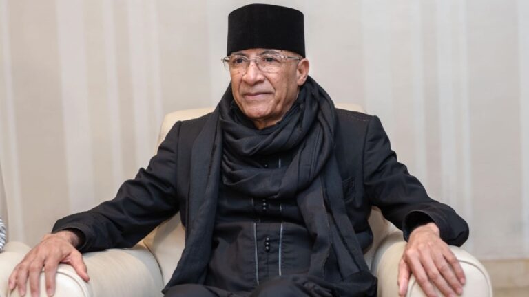 Mohamed Moussa a dressé un tableau détaillé des conditions qui prévalent dans le domaine de la navigation aérienne. Il a évoqué et salué les progrès réalisés au Mali, notamment en matière de modernisation des équipements et de renforcement des capacités techniques. Toutefois, il a également souligné les défis persistants, tels que les besoins en infrastructures et la formation du personnel.