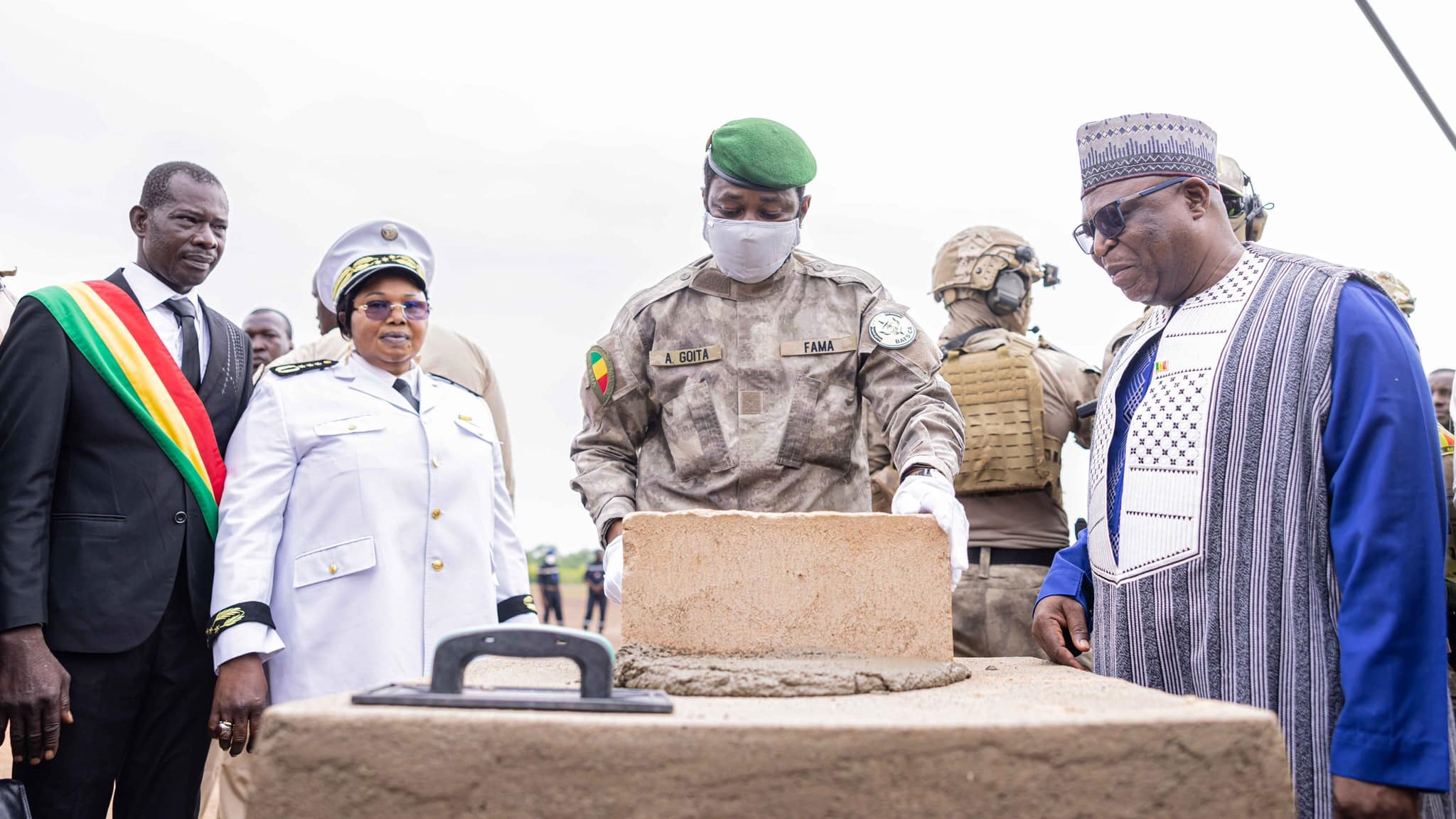 L’université polyvalent de Sikasso proposera plusieurs cours académiques pour combler les besoins du marché du travail dans le pays et favorisera la recherche et l’innovation. Ce grand projet s’inscrit dans un programme de renforcement pour permettre aux étudiants maliens d’accéder à de bons enseignements.