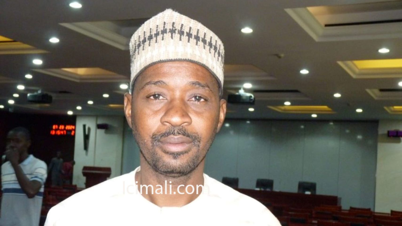 C’était le mardi 23 juillet 2024 au CICB, lors de la rencontre de consultation de la classe politique par la Commission de rédaction de l’avant-projet de la Charte pour la paix et la réconciliation nationale. Représentant son parti, Abdrahamane Coulibaly félicite la commission de « consulter les partis politiques, afin que leurs besoins soient pris en compte ». « Nous, le parti ADEPM, soutenons cette initiative », a-t-il déclaré.