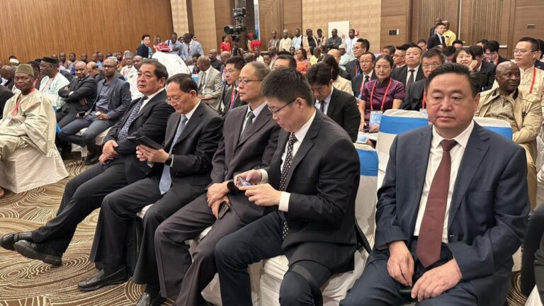 Le thème de cette 3e Edition: « Nouvelles forces productives de qualité, élan pour la coopération économique sino-malienne » est révélatrice du contenu du forum.