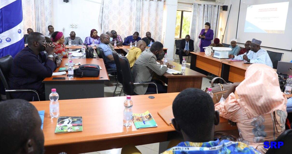 L'événement a débuté ce lundi 8 juillet 2024, au centre de formation, sous la présidence de Ousmane Karim COULIBALY, directeur général de l'INPS, en présence des membres de la commission de l’assurance volontaire et des représentants des directions régionales de Kayes, Koulikoro, Sikasso, Ségou et Mopti.
