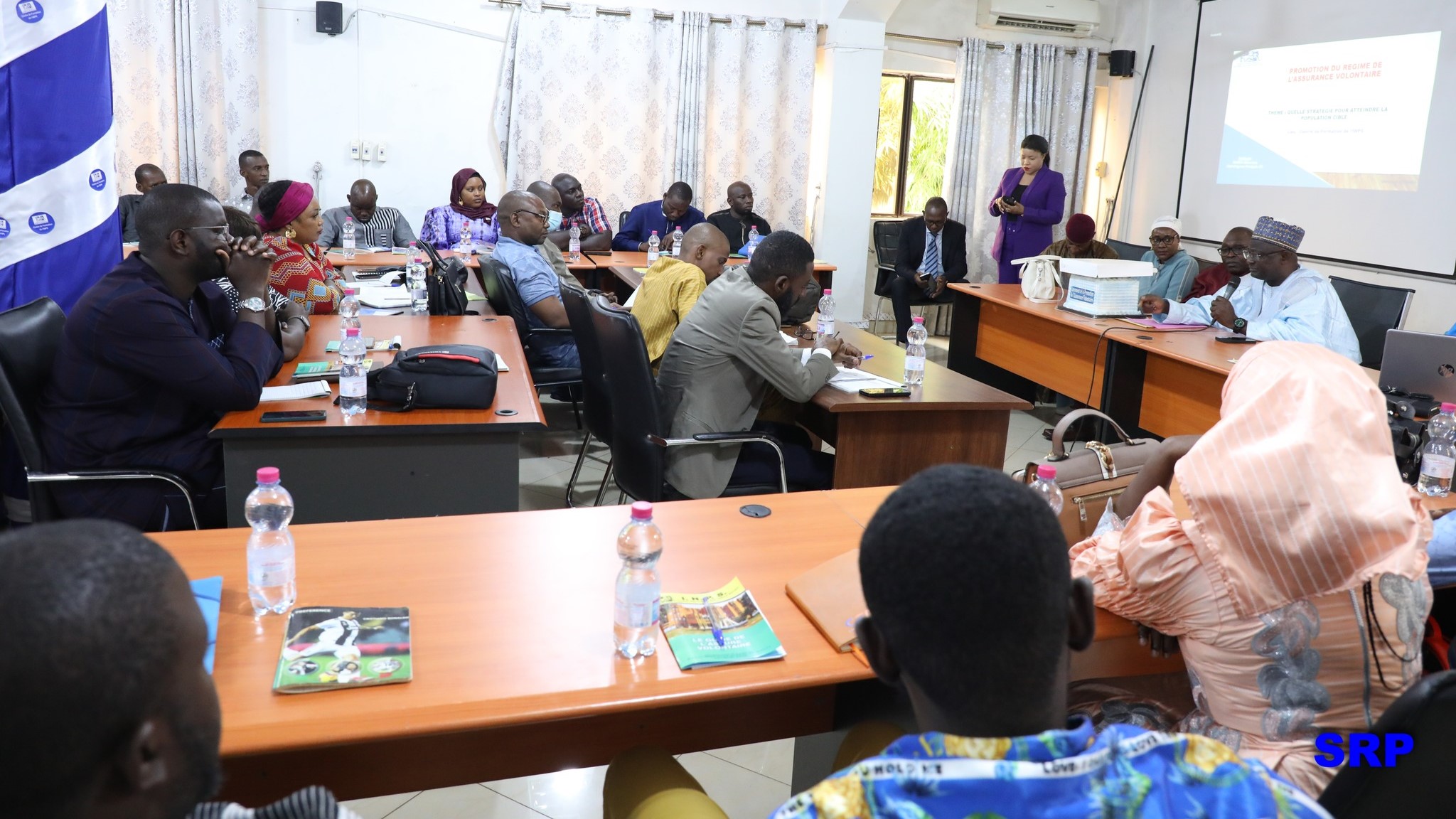 L'événement a débuté ce lundi 8 juillet 2024, au centre de formation, sous la présidence de Ousmane Karim COULIBALY, directeur général de l'INPS, en présence des membres de la commission de l’assurance volontaire et des représentants des directions régionales de Kayes, Koulikoro, Sikasso, Ségou et Mopti.