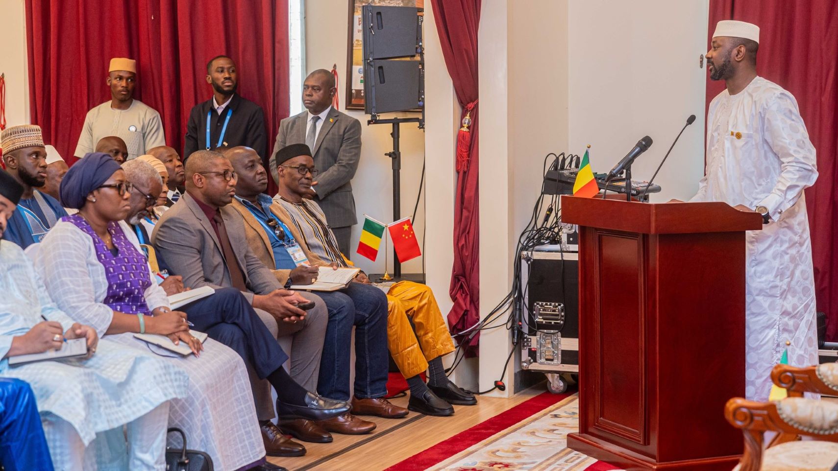 Le Président de la Transition, SE le Colonel Assimi GOÏTA, Chef de l’État, dans son discours à ses compatriotes de Chine, a fait le compte-rendu de la participation du Mali au 9e Forum sur la coopération sino-africaine.