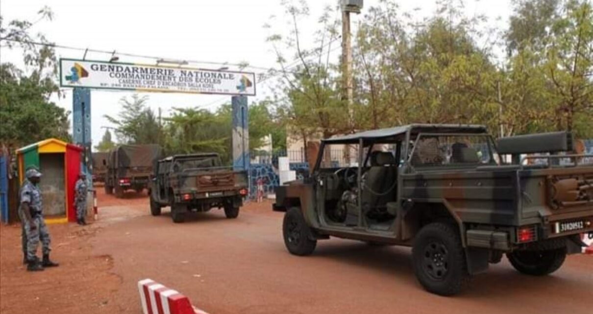 La Commission Nationale des Droits de l’Homme (CNDH) a appris avec consternation et une profonde affliction les attaques barbares perpétrées à Bamako, contre l'Ecole de la Gendarmerie nationale et autres sites sensibles de Bamako, le mardi 17 septembre 2024.