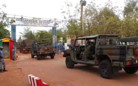 La Commission Nationale des Droits de l’Homme (CNDH) a appris avec consternation et une profonde affliction les attaques barbares perpétrées à Bamako, contre l'Ecole de la Gendarmerie nationale et autres sites sensibles de Bamako, le mardi 17 septembre 2024.