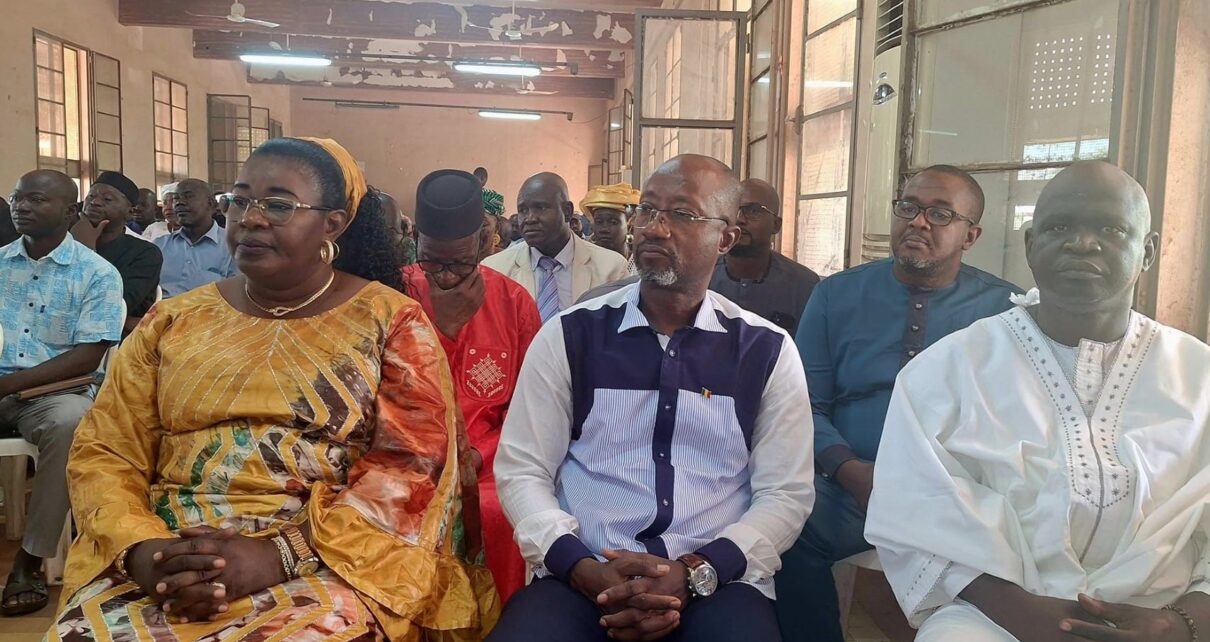 Dans une ambiance conviviale et empreinte de reconnaissance, la Journée mondiale de l’enseignant 2024 au Mali s'est déroulée sous le signe de l’hommage et de la valorisation du travail inestimable des éducateurs, ces artisans de la construction des citoyens et des leaders de demain.