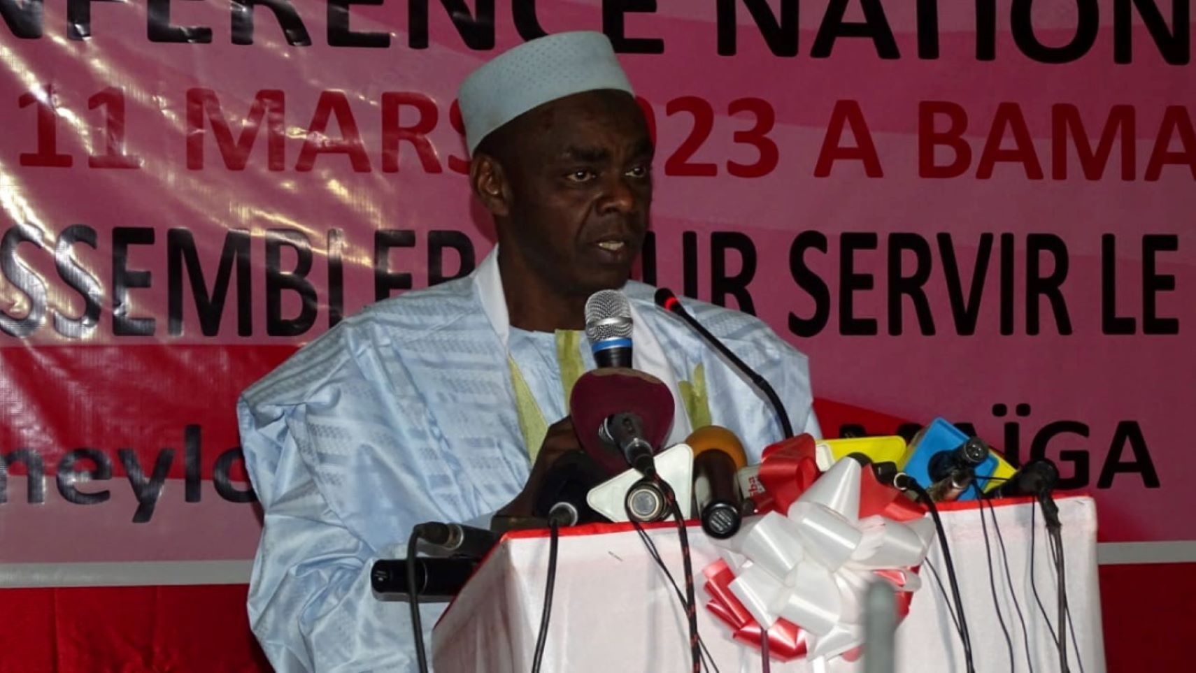 Ces propos sont à la limite insultants pour le peuple Burkinabè et tendent à jeter un discrédit sur nos autorités », a déclaré M. Ouedraogo, précisant que cela constitue « une atteinte aux relations fraternelles et au combat des peuples de l'AES pour la dignité et l'indépendance réelle de nos États.