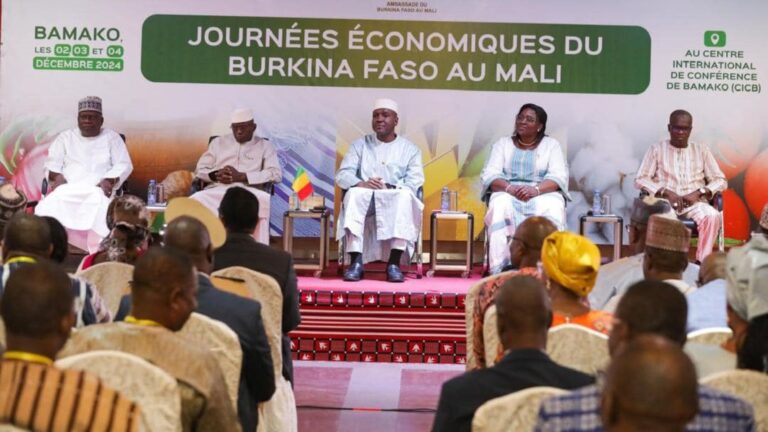 Placé sous le signe de la Confédération des États du Sahel (AES), cet événement a été, selon Mme Julienne Dembélé/Sanon, Ambassadeur extraordinaire et plénipotentiaire du Burkina Faso au Mali, une opportunité privilégiée pour mettre en avant le savoir-faire burkinabè, tout en favorisant les échanges et les partenariats économiques axés sur la création de richesse.
