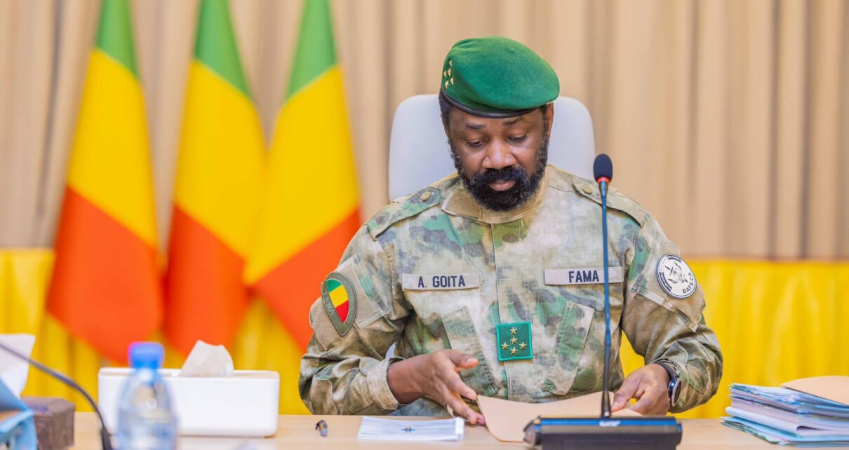 Le Conseil des Ministres s’est réuni en session ordinaire, le mercredi 08 janvier 2025, dans sa salle de délibérations au Palais de Koulouba, sous la présidence du Général d’Armée Assimi GOITA, Président de la Transition, Chef de l’Etat.