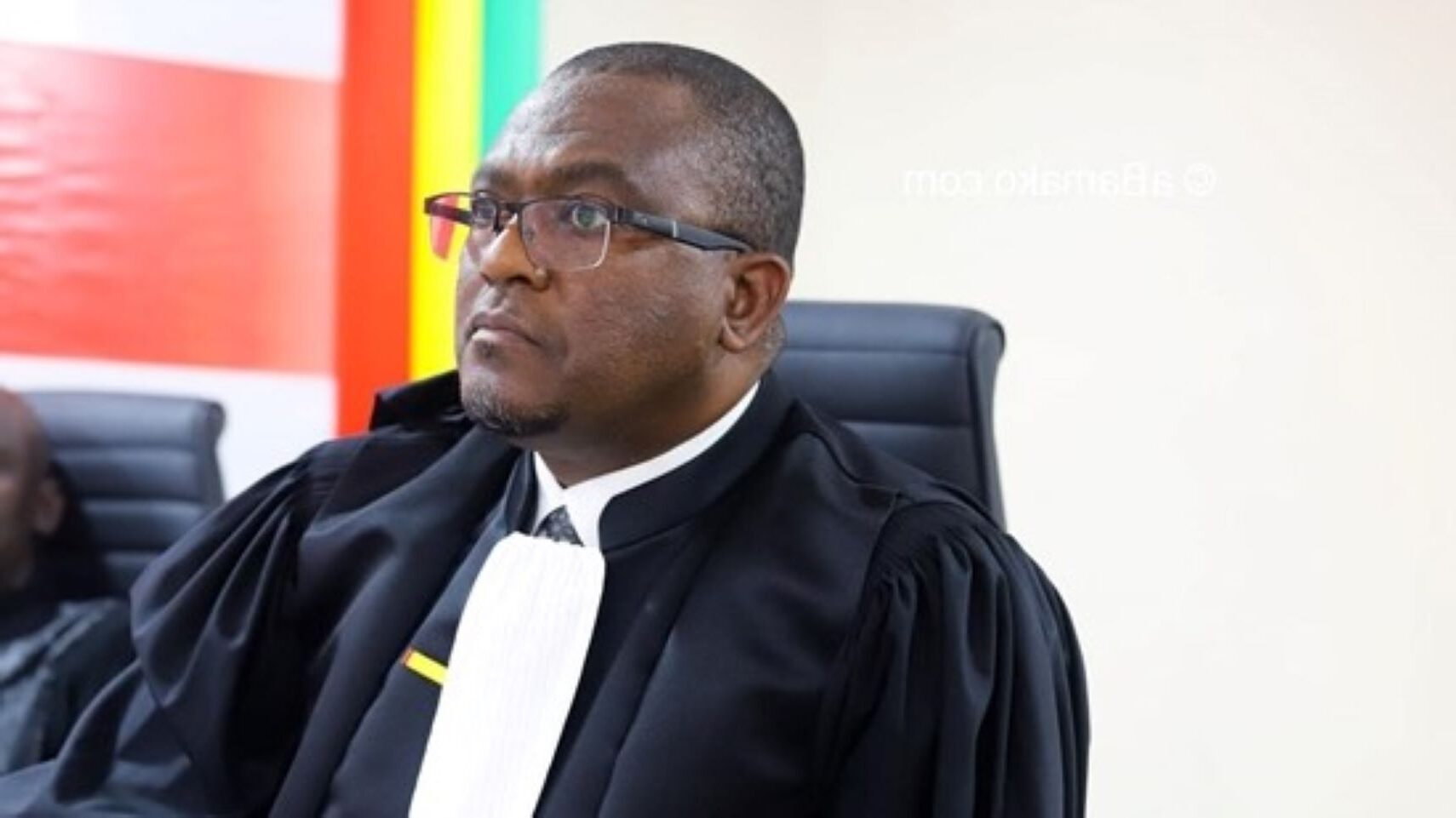 Le Procureur de la République financier précise que les audiences se tiendront tous les jeudis à 09 heures, jusqu'en fin mars 2025, au siège du Pôle national économique et financier (PNEF) sis à Badalabougou non loin de l'Hôpital Américain Golden Life.