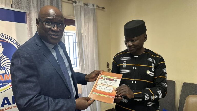 Outre ces rapports, le CARES-MALI a eu à se pencher sur la problématique de la mise en œuvre du Régime d’Assurance Maladie Universelle (RAMU) dont la mise gestion a été confiée à la CANAM.
