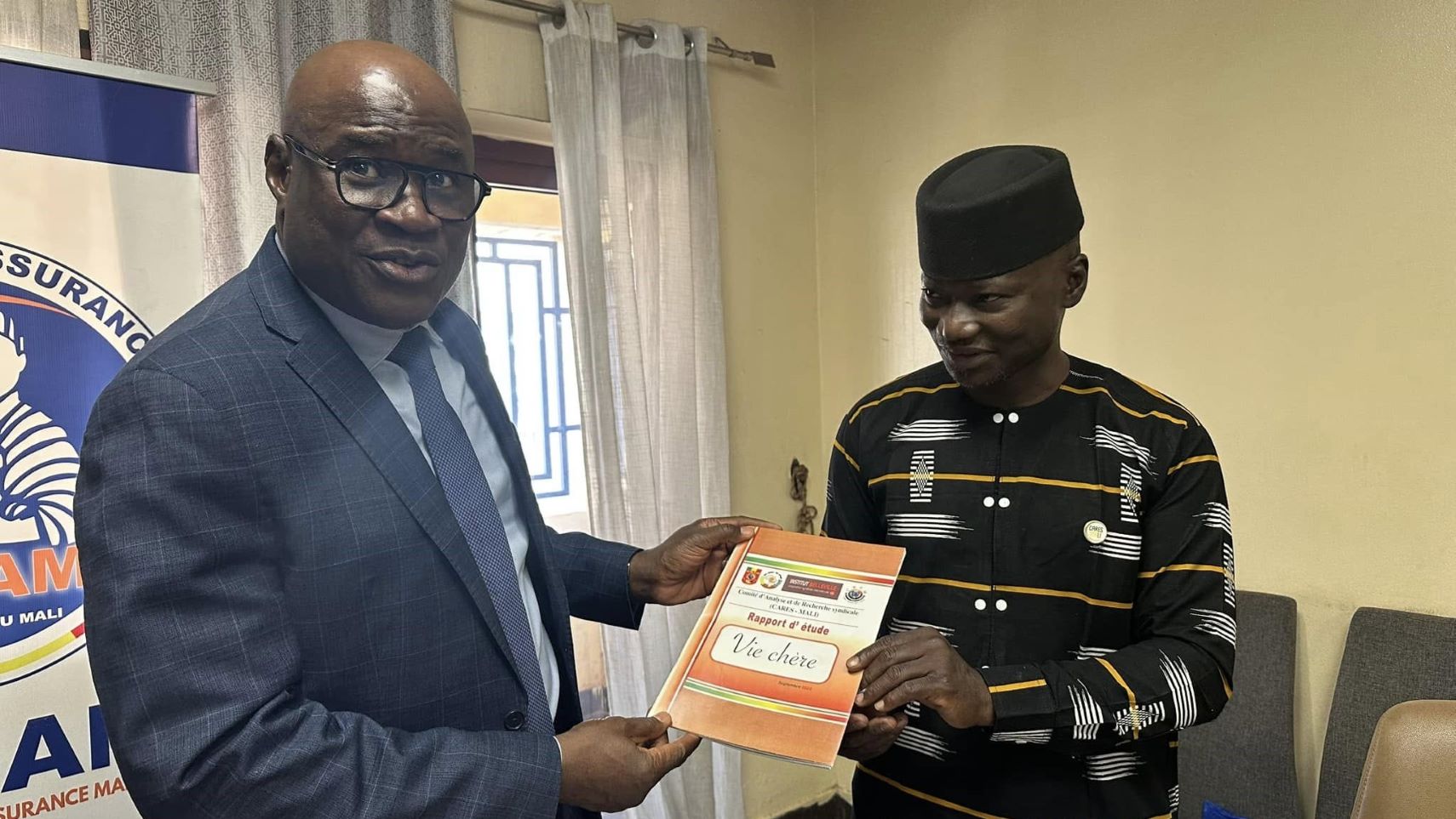 Outre ces rapports, le CARES-MALI a eu à se pencher sur la problématique de la mise en œuvre du Régime d’Assurance Maladie Universelle (RAMU) dont la mise gestion a été confiée à la CANAM.