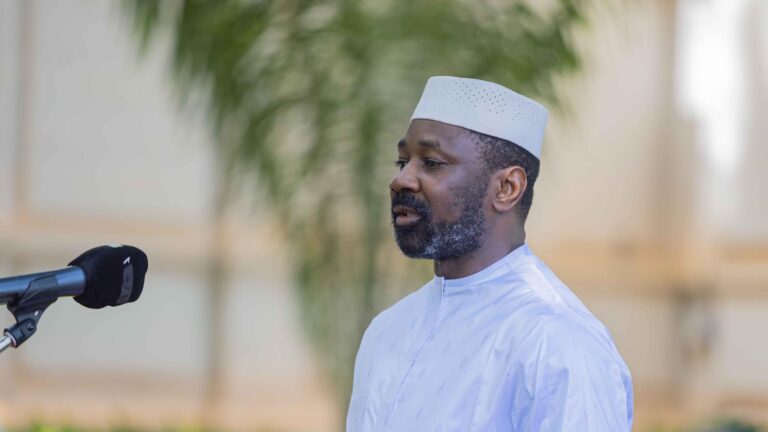 L'année 2025 qui a été décrétée l'année de la culture au Mali sera l'occasion, l'opportunité pour tous les Maliens et les Maliennes de renouer avec nos valeurs socioculturelles sans lesquelles aucune véritable refondation ne sera possible. »