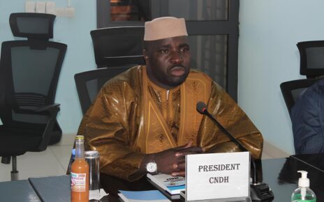 Le Président de la Commission, le Professeur Alkadri Diarra, souligne dans ce communiqué que « la protection des droits de l’Homme est une responsabilité partagée », insistant sur le fait que nul n’est à l’abri d’une violation de ses droits.