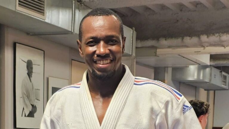 Invité à participer aux travaux par sa présence effective, ou, à apporter sa contribution à ces assises par écrit, Dr. Tiefing Sissoko, ancien entraîneur de l’équipe nationale de judo du Mali, a concentré sa contribution riche de propositions dans une lettre ouverte dont le contenu dessous.