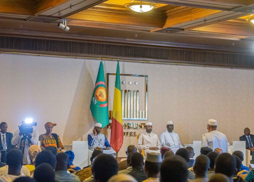 Les échanges ont aussi porté sur les relations bilatérales entre le Mali et la Russie, vieilles de plus de six décennies. Son Excellence le Général d’Armée Assimi GOÏTA a expliqué le bien-fondé de sa visite, inscrite dans une dynamique de renforcement stratégique des partenariats, notamment dans les domaines de la sécurité, de l’énergie, de l’éducation et de la technologie.