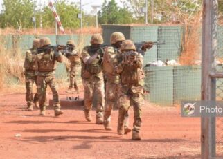 Ces actes sont commis par une coalition de groupes armés terroristes de toutes obédiences, disposant d'appuis internes et externes notamment d'ordre opérationnel, logistique, financier et informationnel.