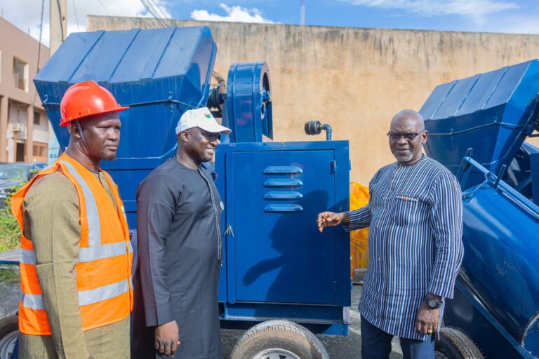 Moules aouvres sociales Président Assimi