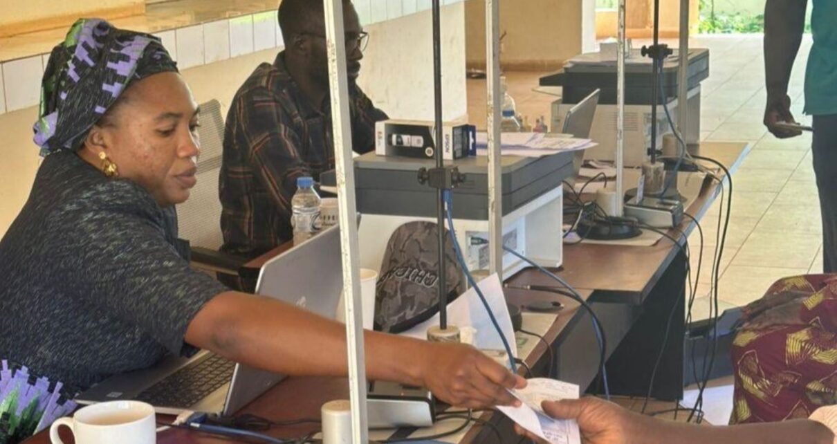 Cette opération s’inscrit dans le cadre des efforts continus de l’INPS pour améliorer la gestion des pensions, renforcer la transparence et garantir le service aux bénéficiaires dans les meilleures conditions. Les pensionnés de la région sont invités à collaborer pleinement avec les agents pour faciliter la vérification et la mise à jour de leurs informations.