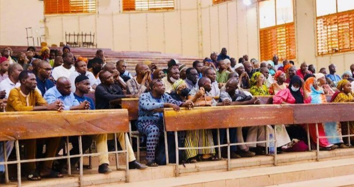 Dans une démarche visant à garantir la transparence absolue et l'équité de ce processus de sélection, le ministre a rappelé l'importance du respect strict des consignes régissant le déroulement des épreuves.