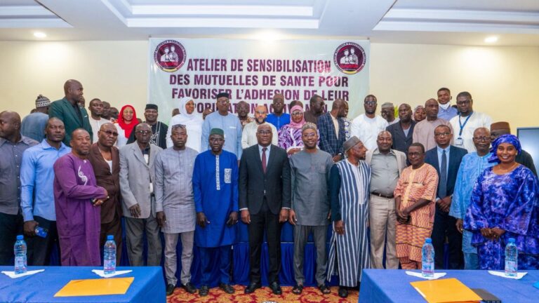 Cette initiative vise à favoriser l’adhésion de la population active non salariée au dispositif, afin d’élargir durablement la couverture sanitaire au Mali.