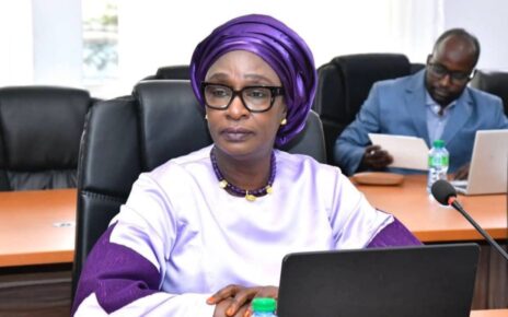 Le Sénégal réaffirme sa souveraineté judiciaire et son engagement envers la coopération internationale, tout en exprimant son vif regret face aux propos tenus par l'Ambassadrice de France à Dakar, qui a commenté l'affaire de deux ressortissants sénégalais en fuite accusés de corruption et de détournement de deniers publics.