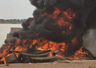 Les pratiques illicites d’extraction sur les cours d’eau constituent une source croissante de dégradation des écosystèmes au Mali, alertent plusieurs observateurs nationaux. Dans le cadre de cette lutte écologique, le ministère de l’Environnement a lancé une vaste campagne contre le dragage illégal dans la région de Koulikoro.