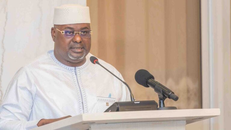 L’ennemi est clairement identifié, c’est la manipulation... C’est une bataille que nous pouvons gagner, que nous devons gagner, et que nous gagnerons